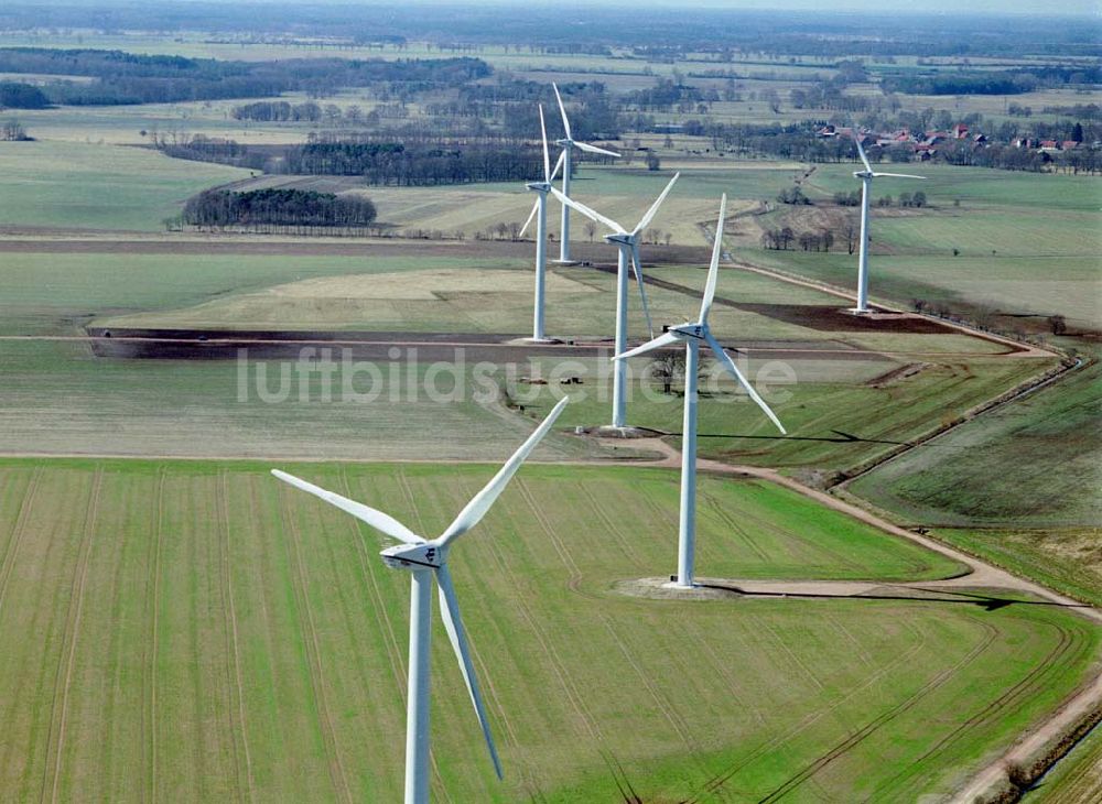 Luftaufnahme Görike-Söllenthin - Windkraftpark Görike-Söllenthin mit 13 Anlagen vom Typ MD 70