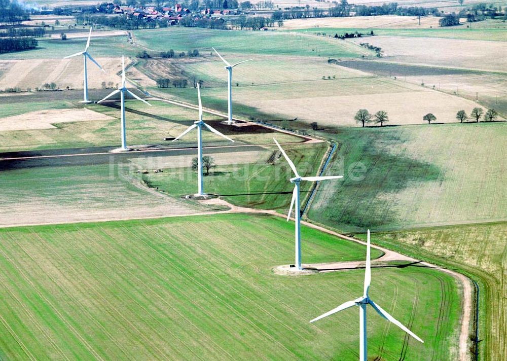 Luftaufnahme Görike-Söllenthin - Windkraftpark Görike-Söllenthin mit 13 Anlagen vom Typ MD 70