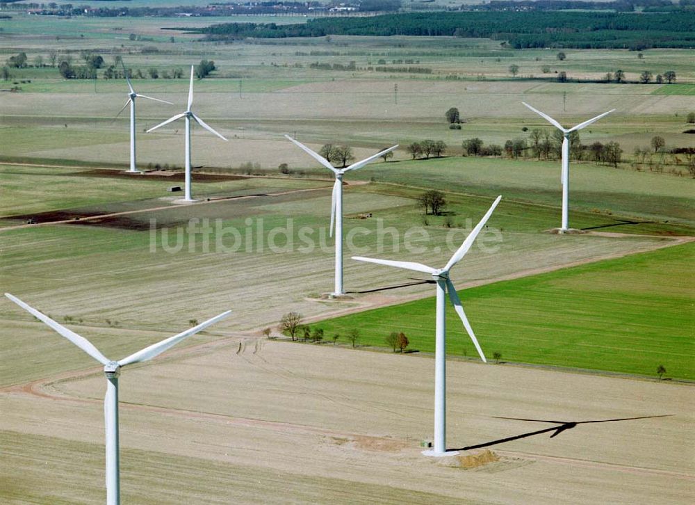 Luftaufnahme Görike - Söllenthin / BRB - Windkraftpark Görike-Söllenthin mit 13 Anlagen vom Typ MD 70