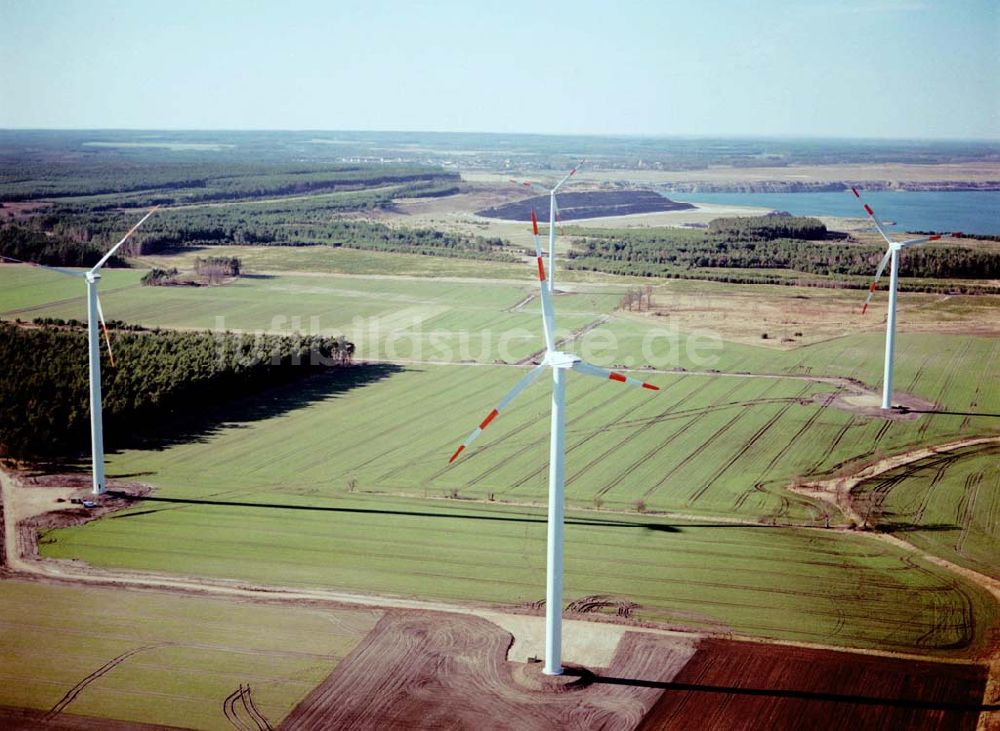 Woschkow / BRB von oben - Windkraftpark Woschkow in Brandenburg mit 4 Anlagen vom Typ MD 70