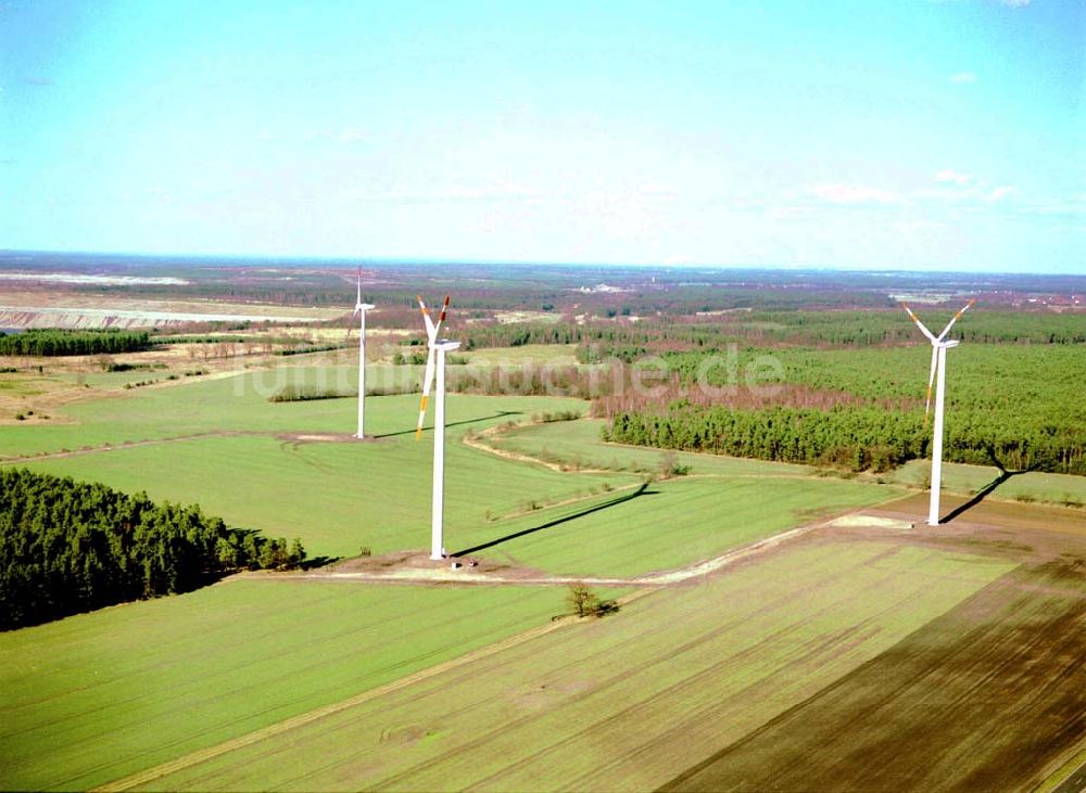 Luftbild Woschkow / Brandenburg - Windkraftpark Woschkow in Brandenburg mit 4 Anlagen vom Typ MD 70