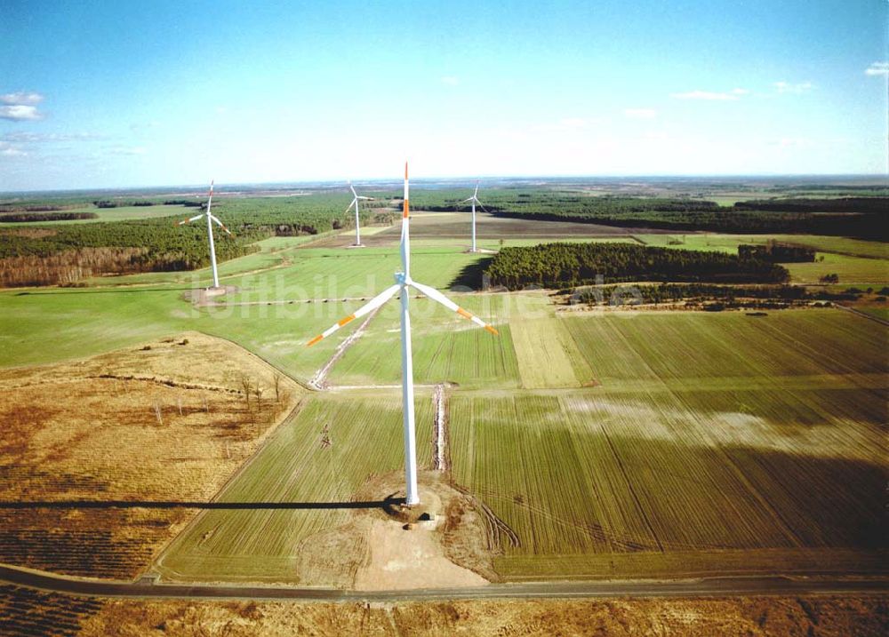 Luftbild Woschkow / Brandenburg - Windkraftpark Woschkow in Brandenburg mit 4 Anlagen vom Typ MD 70