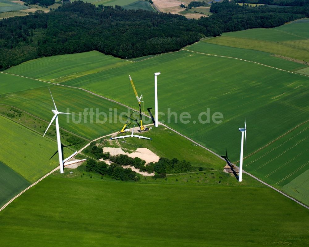 Dithmarschen von oben - Windkrafträder im Kreis Dithmarschen im Bundesland Schleswig-Holstein