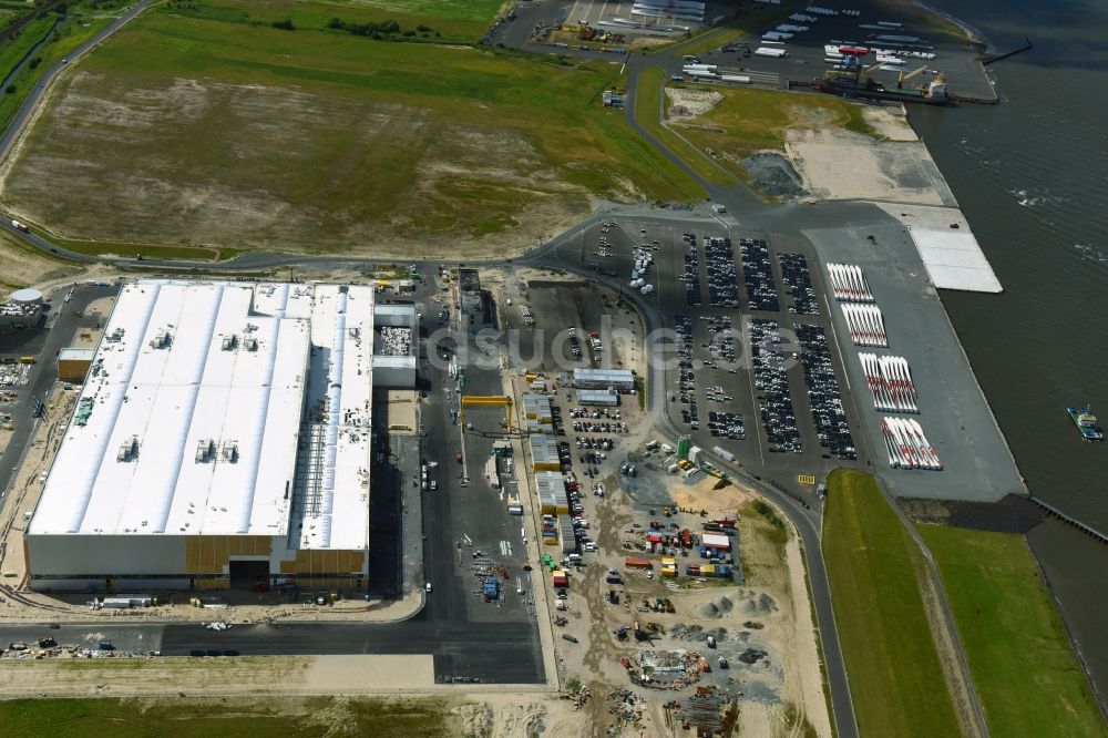 Cuxhaven von oben - Windrad- Montage und Produktionsstätte in Cuxhaven im Bundesland Niedersachsen, Deutschland