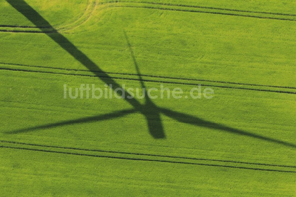 Greußen von oben - Windradschatten in Grußen im Bundesland Thüringen