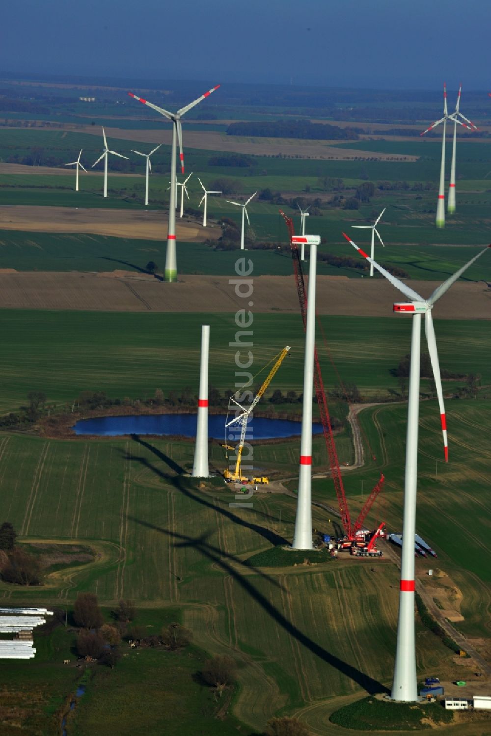 Prenzlau von oben - Windräder bei Prenzlau im Bundesland Brandenburg