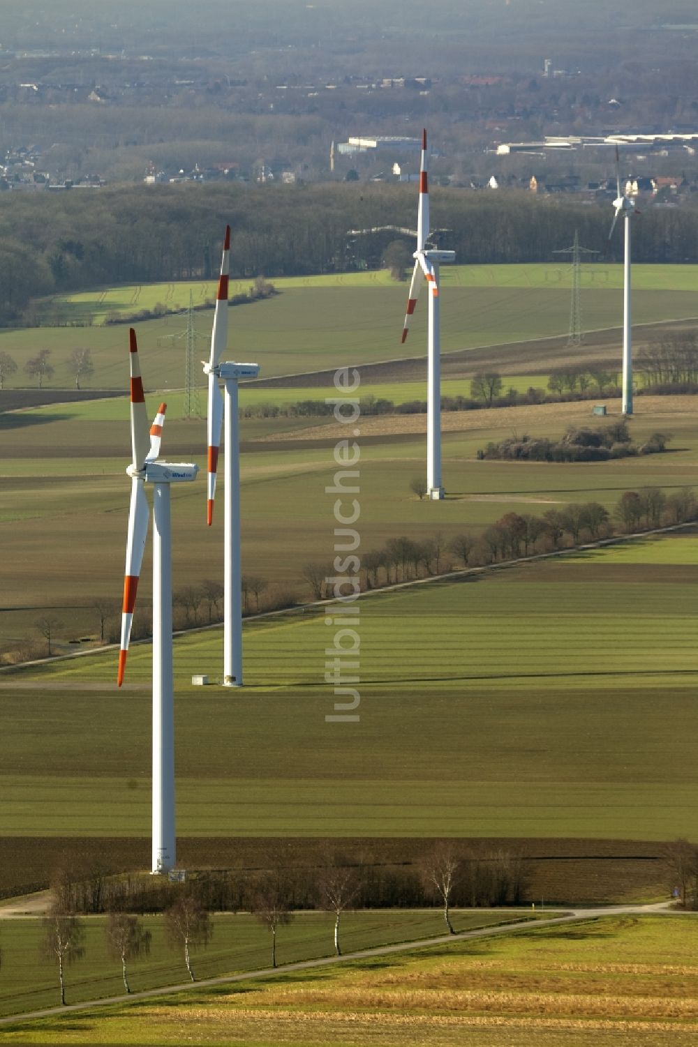 Luftaufnahme Hamm - Windräder der Windkraftwerke am Enninger Berg in Hamm im Bundesland Nordrhein-Westfalen NRW