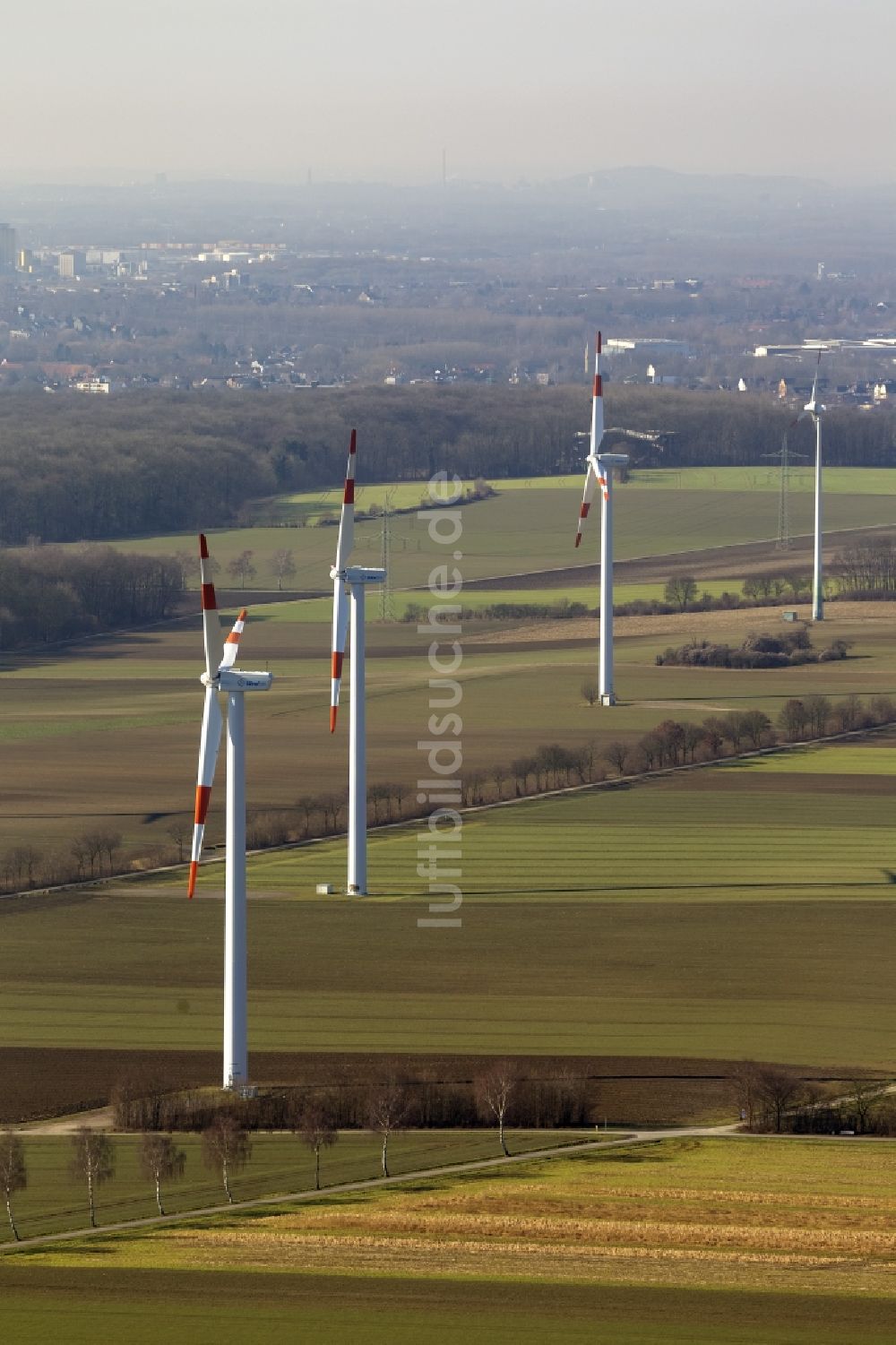 Hamm von oben - Windräder der Windkraftwerke am Enninger Berg in Hamm im Bundesland Nordrhein-Westfalen NRW