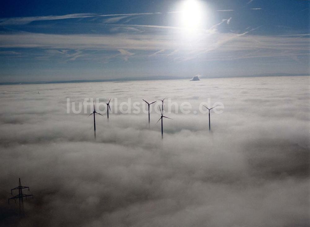 Luftbild Wunsiedel - Windräder in den Wolken