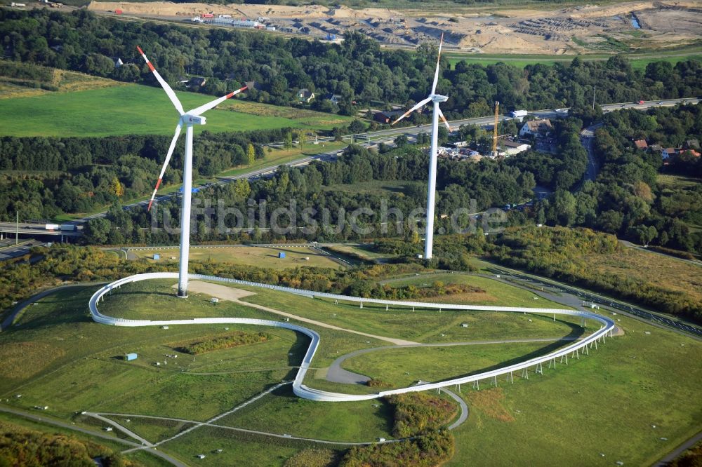 Hamburg von oben - Winradanlagen auf dem Energieberg Georgswerder in Hamburg