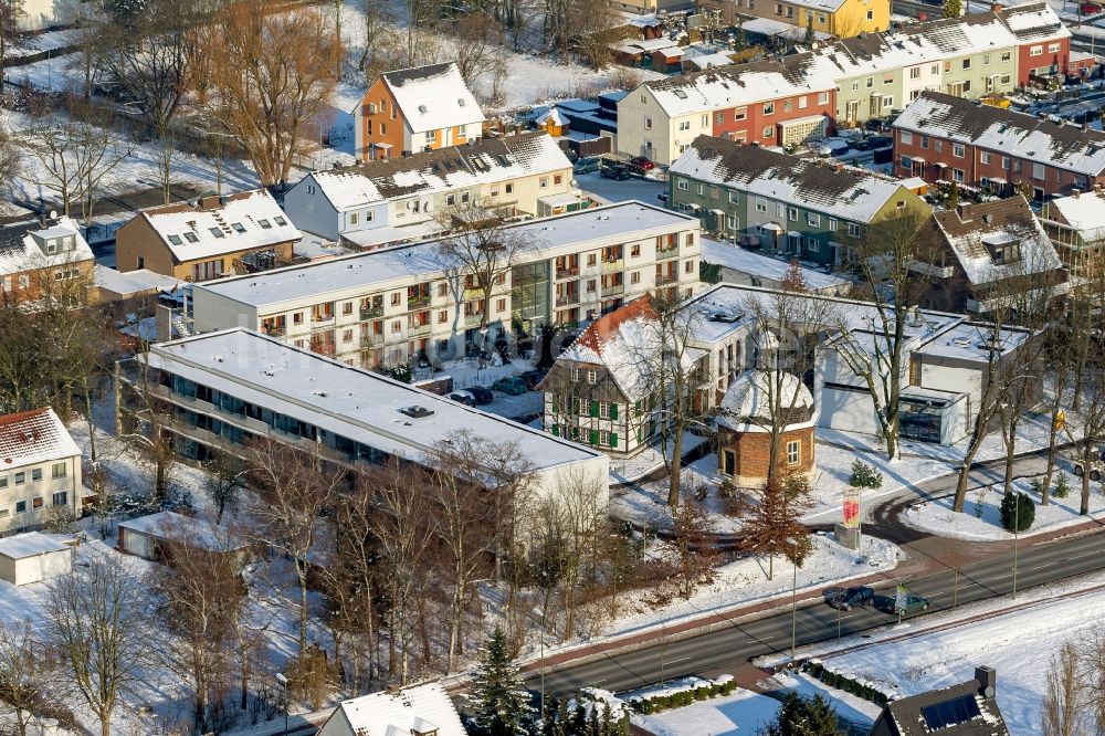 Luftbild Hamm - Winter - Landschaft des mit Schnee bedeckten Geländes des Hospiz AM ROTEN LÄPPCHEN in Hamm in Nordrhein-Westfalen