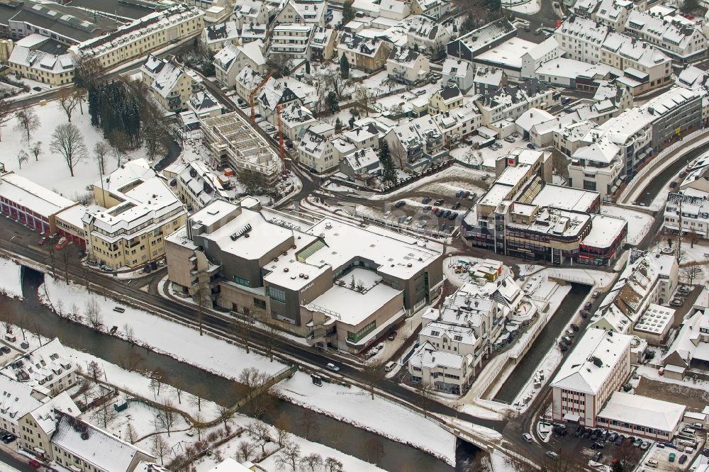 Luftbild Meschede - Winter - Landschaft des Stadtgebietes von Meschede im Bundesland Nordrhein-Westfalen