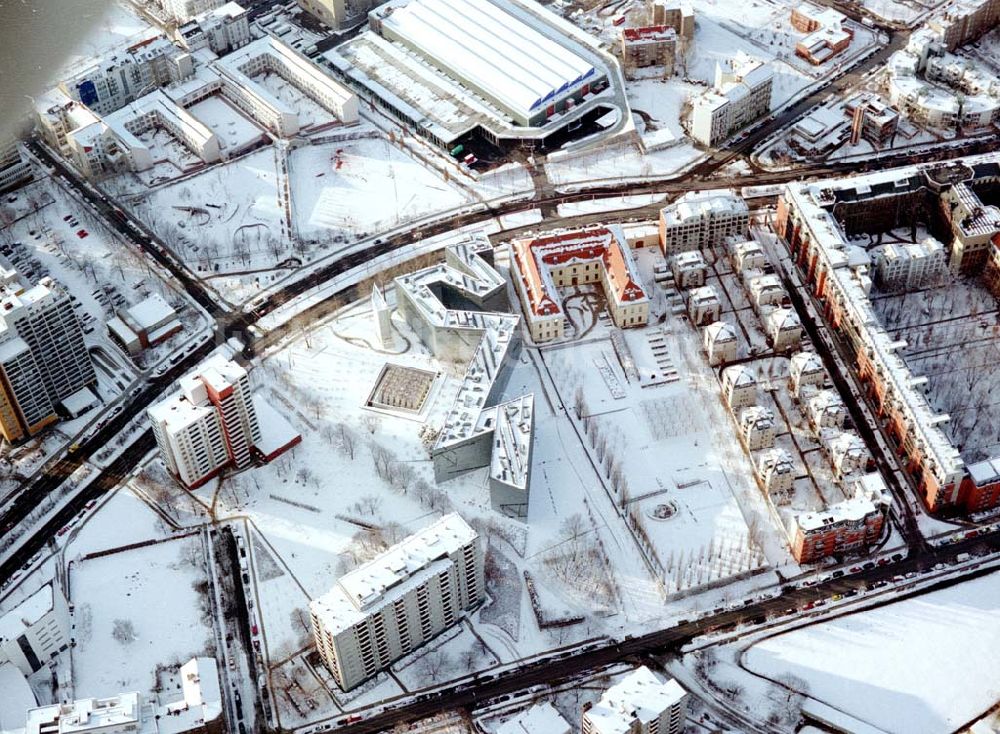 Luftaufnahme Berlin - Kreuzberg - Winteransicht vom fertigen Neubau des Jüdischen Museums an der Lindenstraße in Berlin - Kreuzberg.