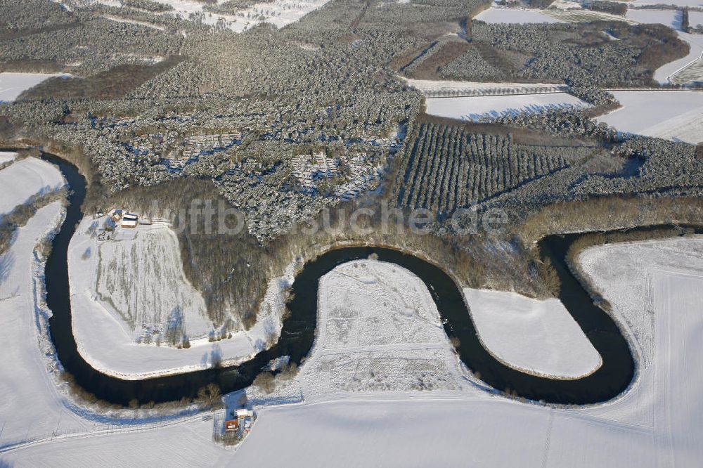 Olfen von oben - Winterlandschaft vom Areal des Freizeitpark Gut Eversum an der Lippe in Olfen