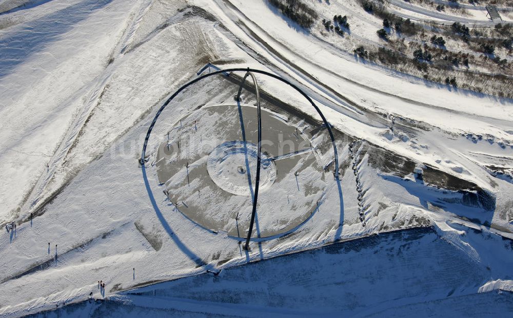 Luftaufnahme Herten - Winterlandschaft vom Landschaftspark der Emscherbruch Halde bei Herten