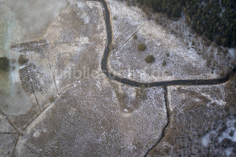 Finowtal von oben - Winterlich schneebedeckte Strukturen im Finowtal im Bundesland Brandenburg