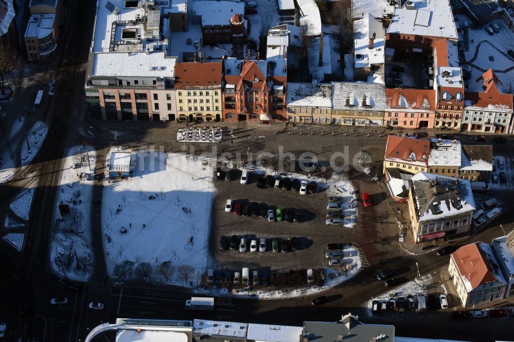 Luftbild Brandenburg an der Havel - Winterlich schneebedeckter Neustädtischer Markt in Brandenburg an der Havel im Bundesland Brandenburg