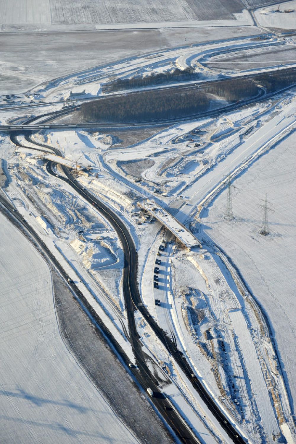 SCHWANEBECK von oben - Winterlich verschneite Baustelle Autobahndreieck / interchange Schwanebeck, auch Autobahndreieck Kreuz Barnim genannt