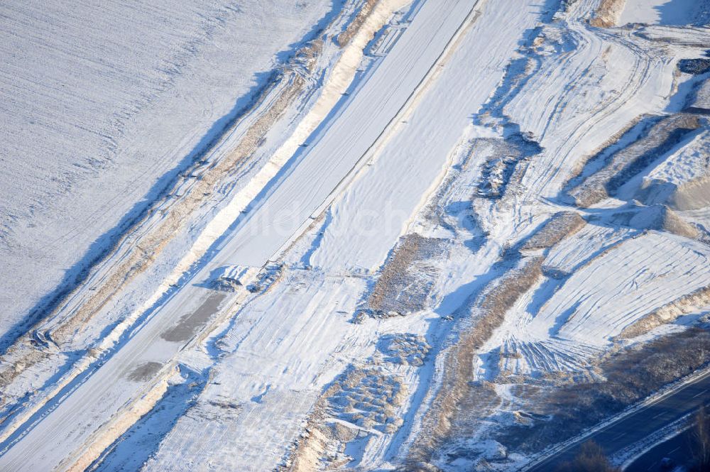 Luftbild SCHWANEBECK - Winterlich verschneite Baustelle Autobahndreieck / interchange Schwanebeck, auch Autobahndreieck Kreuz Barnim genannt