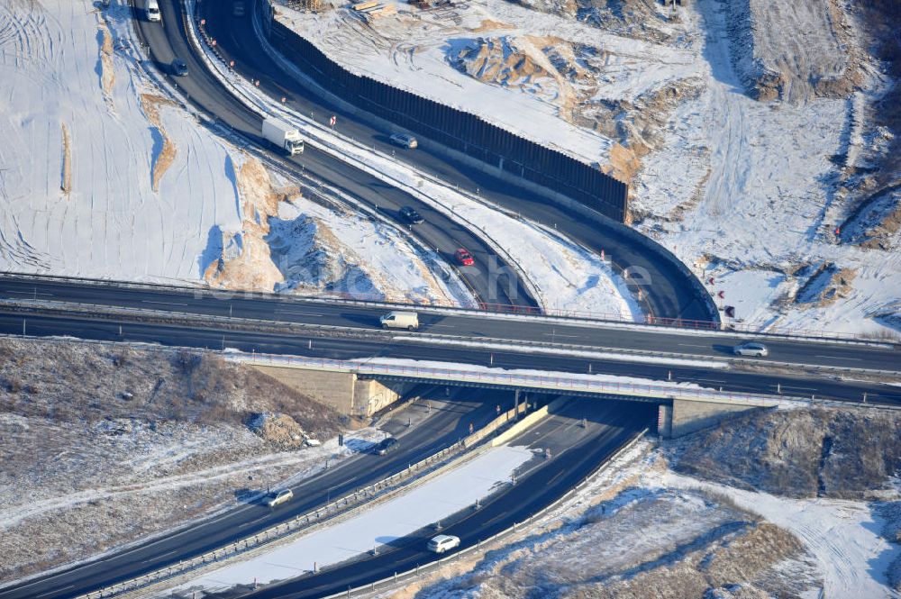 Luftaufnahme SCHWANEBECK - Winterlich verschneite Baustelle Autobahndreieck / interchange Schwanebeck, auch Autobahndreieck Kreuz Barnim genannt