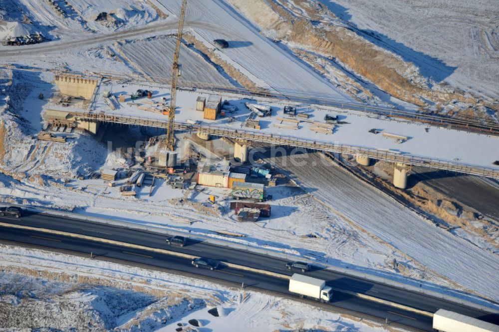 Luftaufnahme SCHWANEBECK - Winterlich verschneite Baustelle Autobahndreieck / interchange Schwanebeck, auch Autobahndreieck Kreuz Barnim genannt