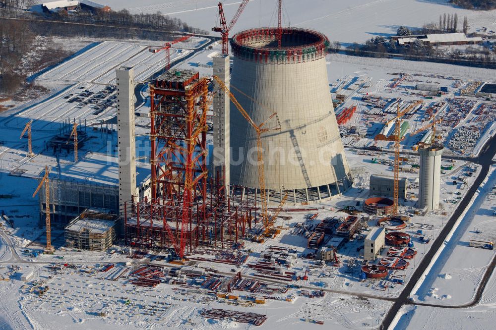 Datteln von oben - Winterlich verschneite Baustelle des neue Steinkohlekraftwerk Datteln am Dortmund-Ems-Kanal