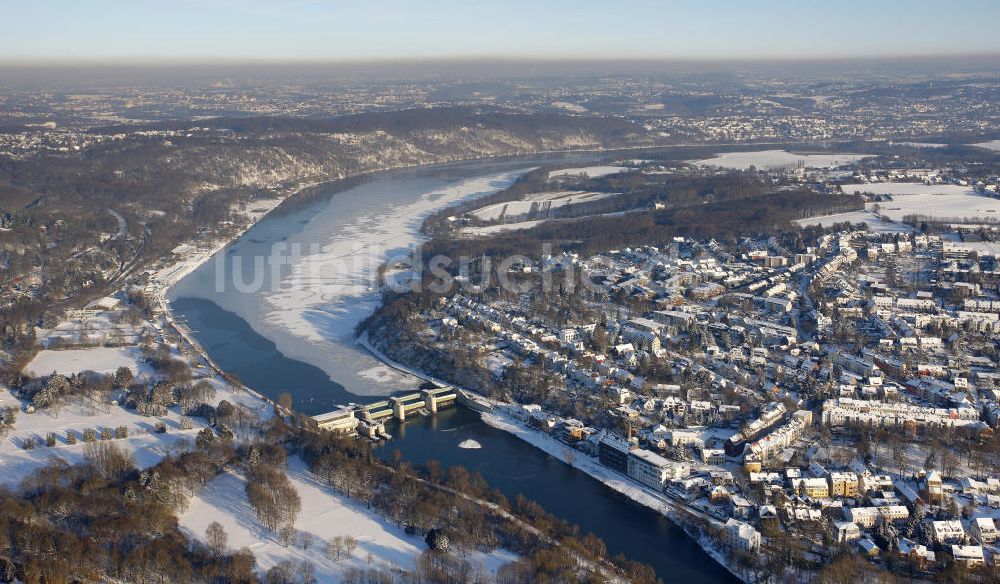 Luftbild Essen - Werden - Winterlich verschneite Schleuse Essen-Werden am Baldeneysee