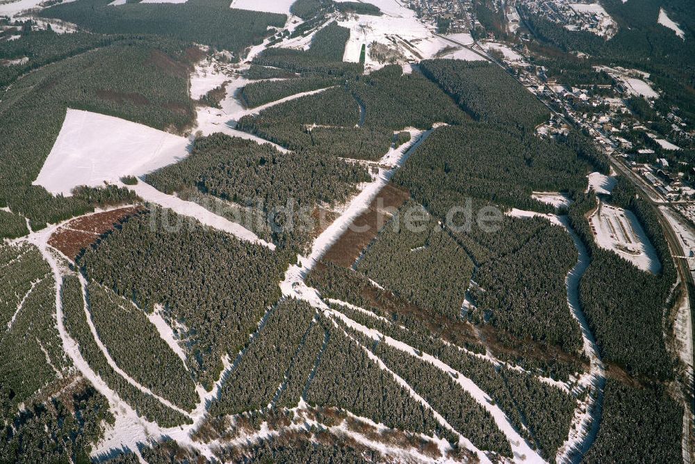 Luftaufnahme Winterberg - Winterlich verschneiter Naturpark Rothaargebirge im Sauerland