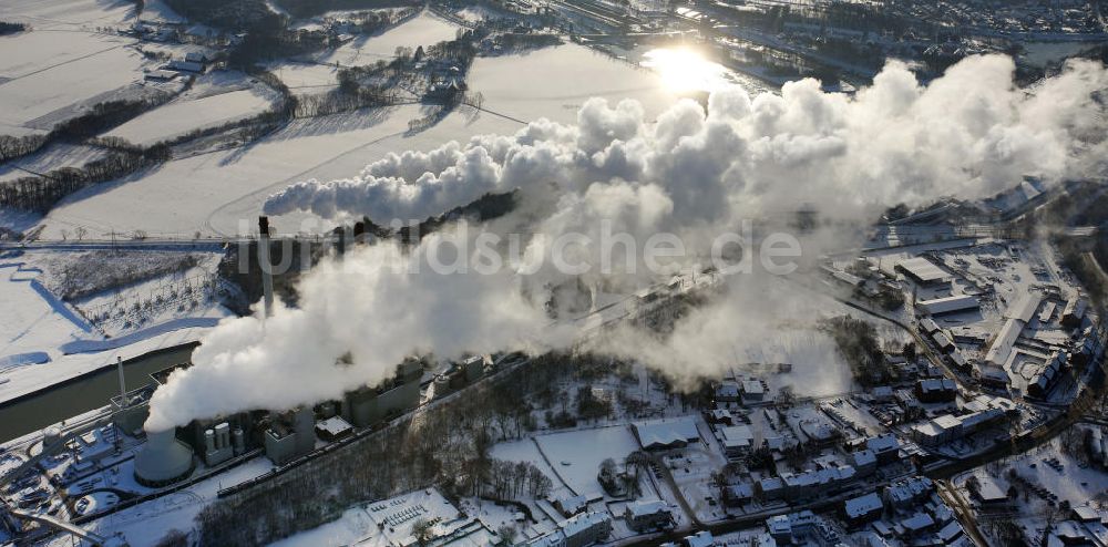 Luftaufnahme Datteln - Winterlich verschneites Steinkohlekraftwerk Datteln der E.ON Kraftwerke GmbH in Datteln, Nordrhein-Westfalen