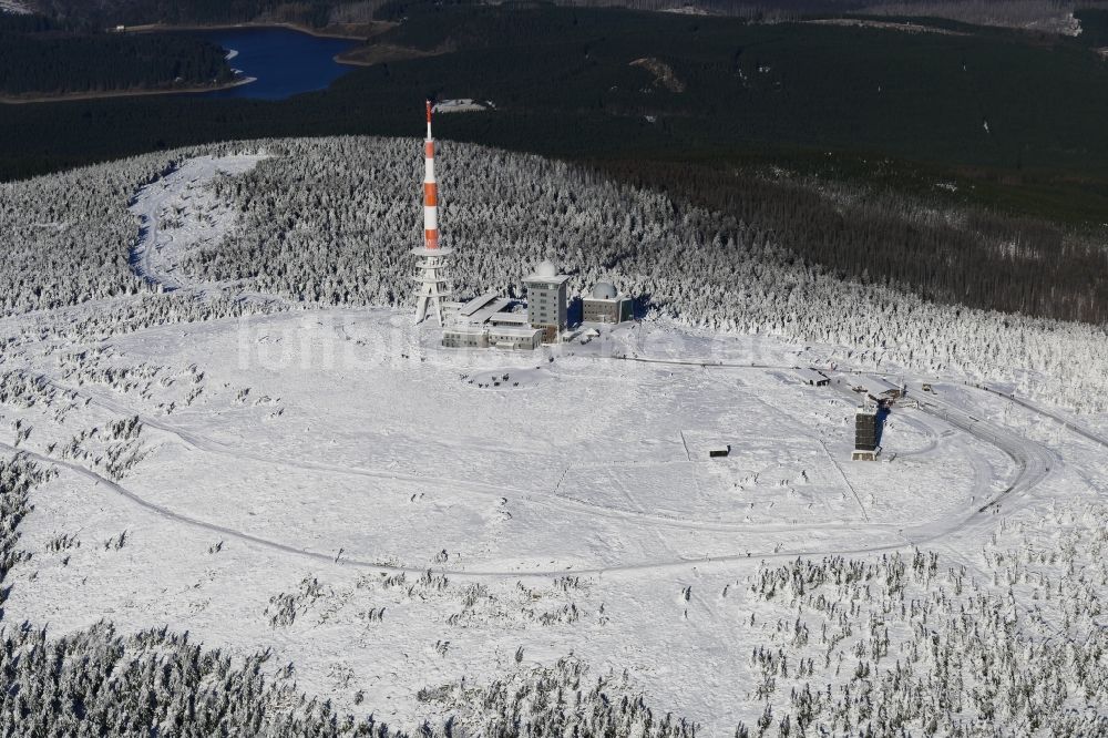 Luftbild Schierke - Winterlicher Brockengipfel im Harz in Schierke im Bundesland Sachsen-Anhalt