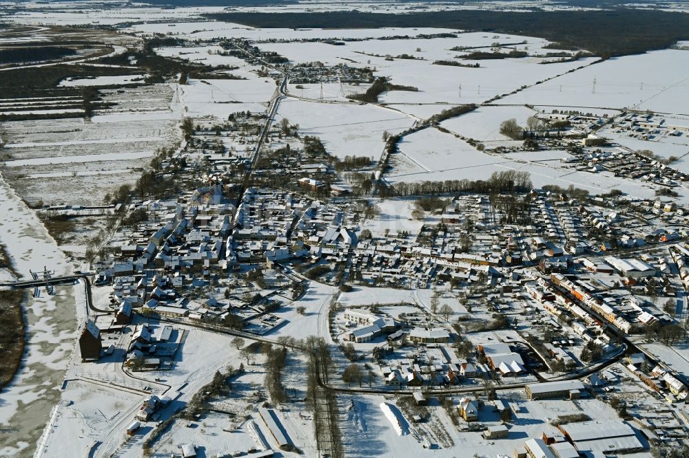 Luftaufnahme Loitz - Winterluftbild Altstadtbereich und Innenstadtzentrum in Loitz im Bundesland Mecklenburg-Vorpommern, Deutschland