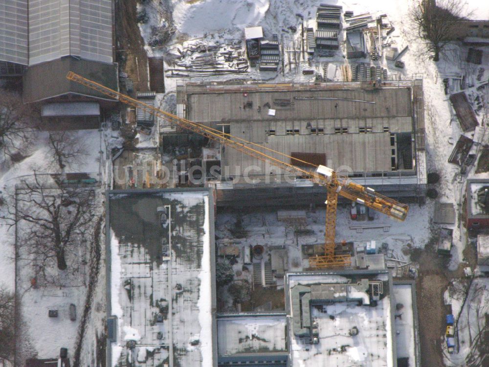 Luftaufnahme Berlin - Winterluftbild Baustelle zum Neubau eines Forschungs- Gebäudes und Bürokomplex Leibniz-Institut für Zoo- und Wildtierforschung (IZW) in Berlin, Deutschland