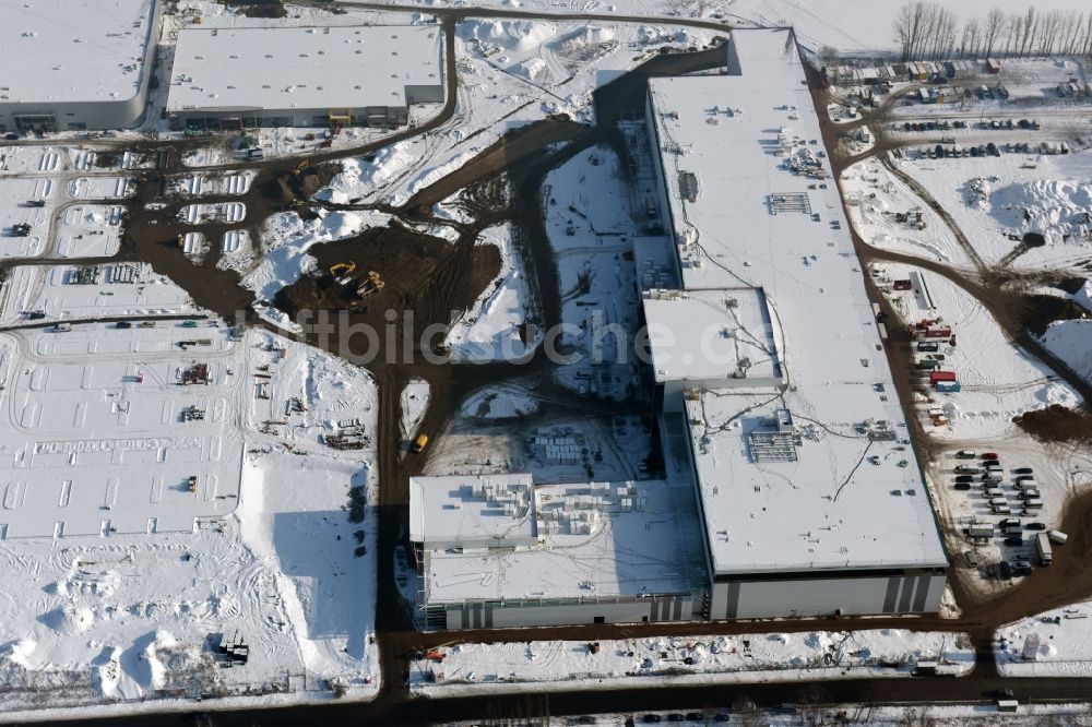 Luftaufnahme Berlin - Winterluftbild Baustelle zum Neubau eines Möbelhauses der Porta-Gruppe in Mahlsdorf in Berlin