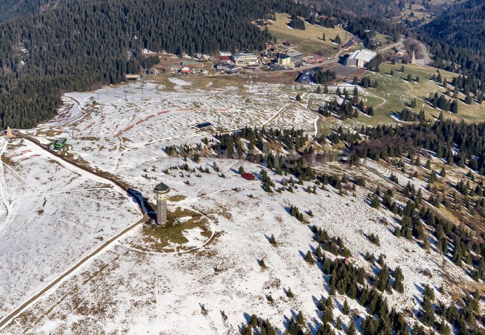 Luftaufnahme Feldberg (Schwarzwald) - Winterluftbild Berg Feldberg (Schwarzwald) im Bundesland Baden-Württemberg