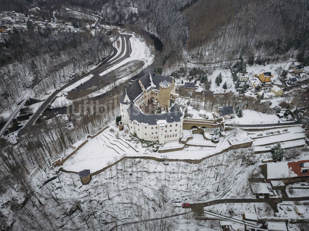 Luftaufnahme Drebach - Winterluftbild Burg Scharfenstein in Scharfenstein im Bundesland Sachsen, Deutschland