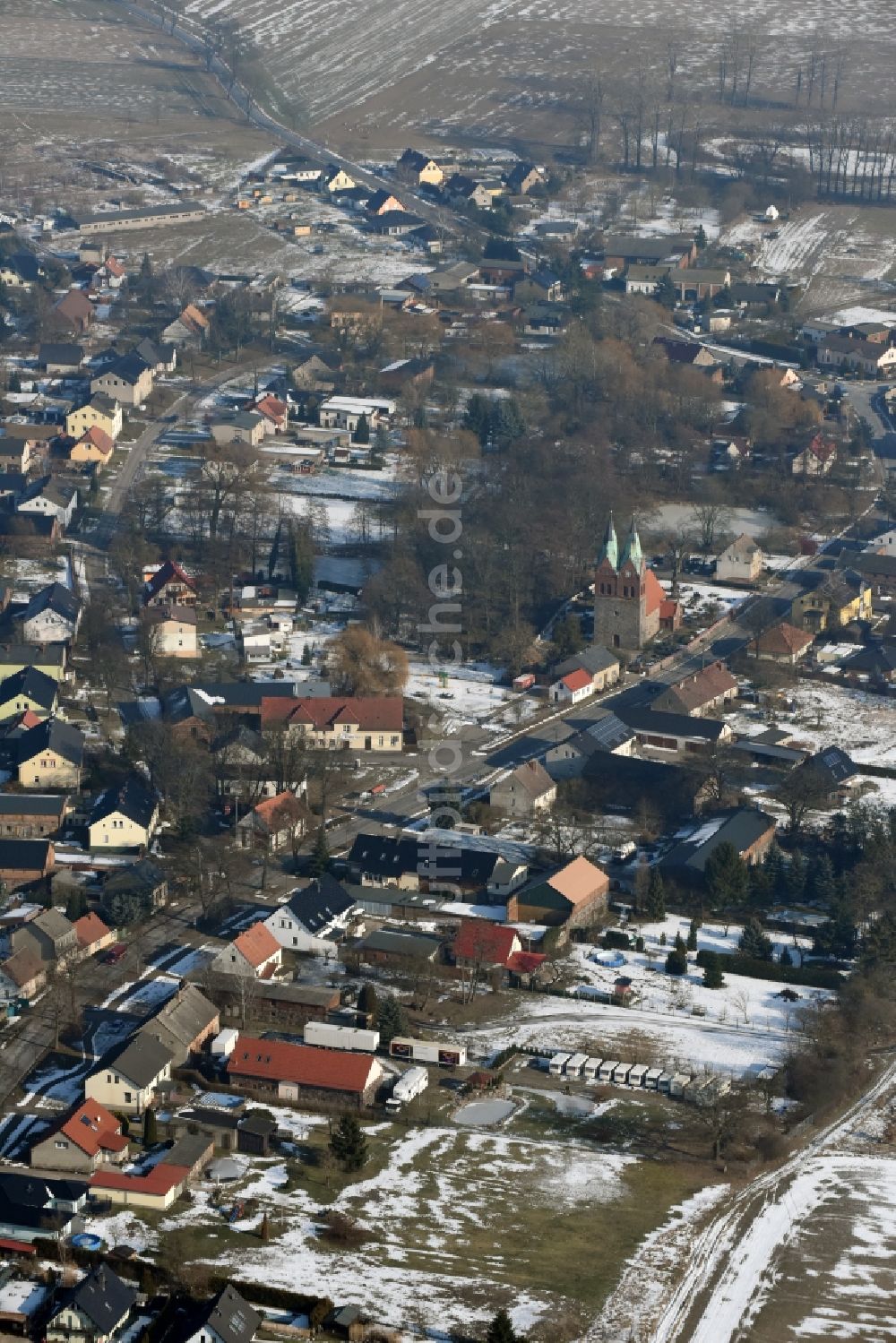 Luftbild Willmersdorf - Winterluftbild Dorf - Ansicht in Willmersdorf im Bundesland Brandenburg