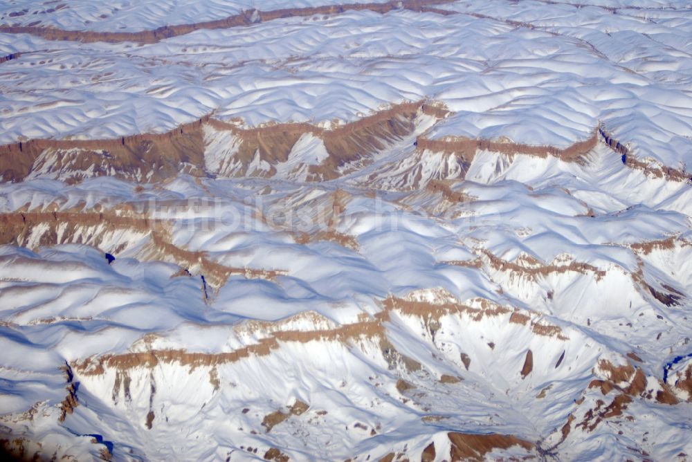 Kandahar von oben - Winterluftbild Felsen- und Berglandschaft Hindukusch in Kandahar in Afghanistan