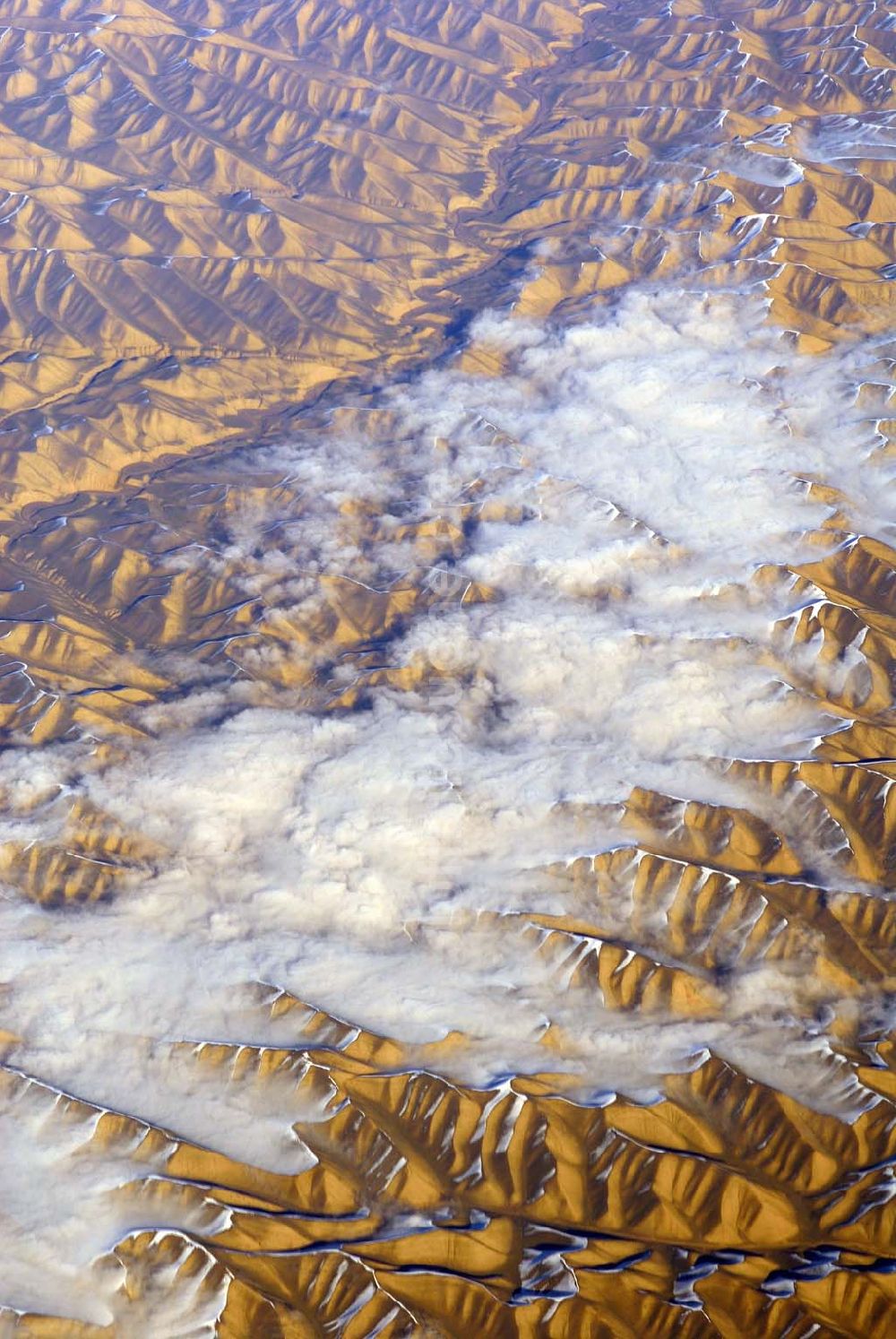 Kandahar von oben - Winterluftbild Felsen- und Berglandschaft Hindukusch in Kandahar in Afghanistan