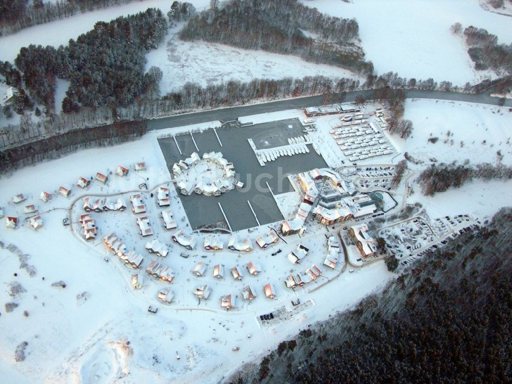 Luftbild Kleinzerlang - Winterluftbild Ferienhaus Anlage Marina Wolfsbruch in Kleinzerlang im Bundesland Brandenburg, Deutschland