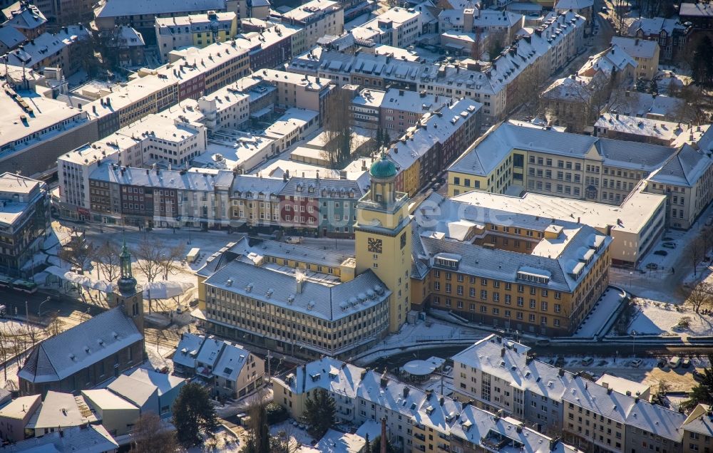 Luftaufnahme Witten - Winterluftbild Gebäude der Stadtverwaltung - Rathaus Witten in Witten im Bundesland Nordrhein-Westfalen, Deutschland