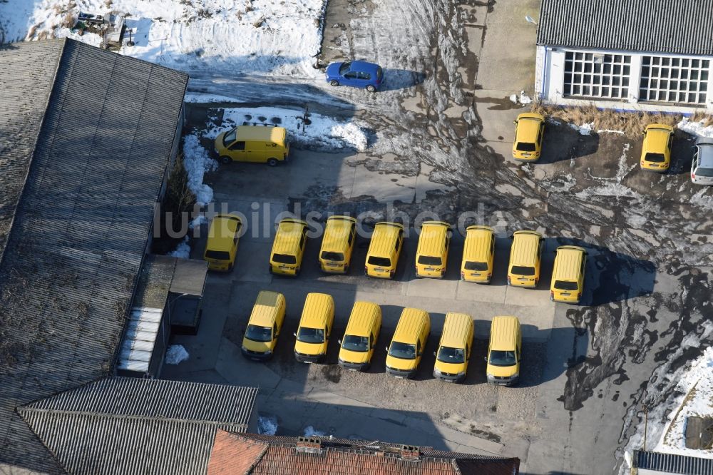 Luftbild Werneuchen - Winterluftbild Gebäudekomplex und Logistikzentrum auf dem Gelände der Deutschen Post - DHL an der Freienwalder Straße in Werneuchen im Bundesland Brandenburg