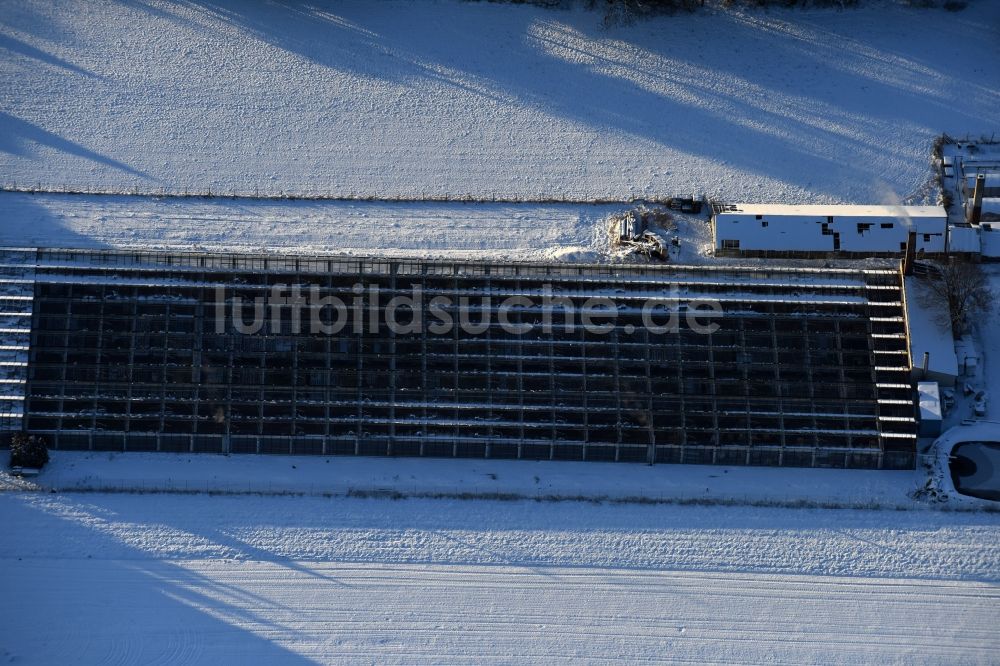 Luftbild Altlandsberg - Winterluftbild Gewächshausreihen zur Gemüsezucht in Altlandsberg im Bundesland Brandenburg