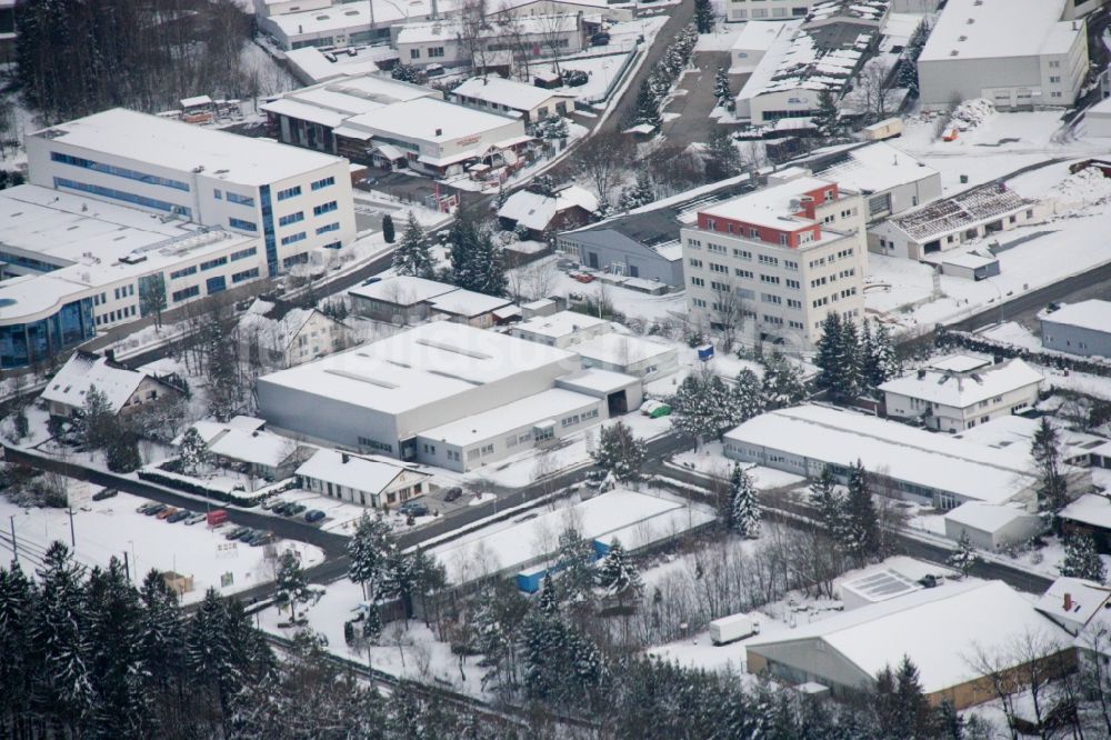 Luftbild Karlsbad - Winterluftbild Industrie- und Gewerbegebiet im Ortsteil Ittersbach in Karlsbad im Bundesland Baden-Württemberg