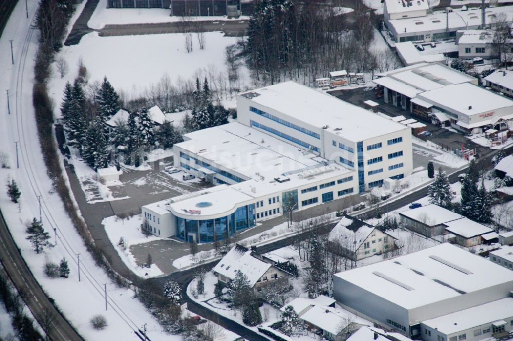 Luftaufnahme Karlsbad - Winterluftbild Industrie- und Gewerbegebiet im Ortsteil Ittersbach in Karlsbad im Bundesland Baden-Württemberg