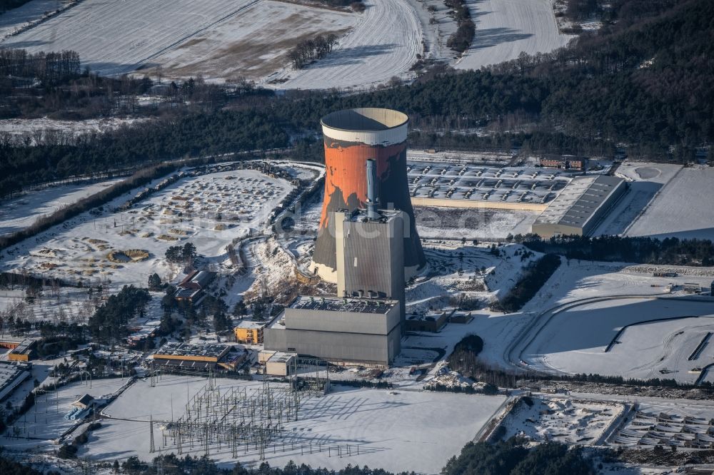 Luftbild Meppen - Winterluftbild Kühlturm auf dem Gelände des ehemaligen Kraftwerk Meppen-Hüntel in Niedersachsen