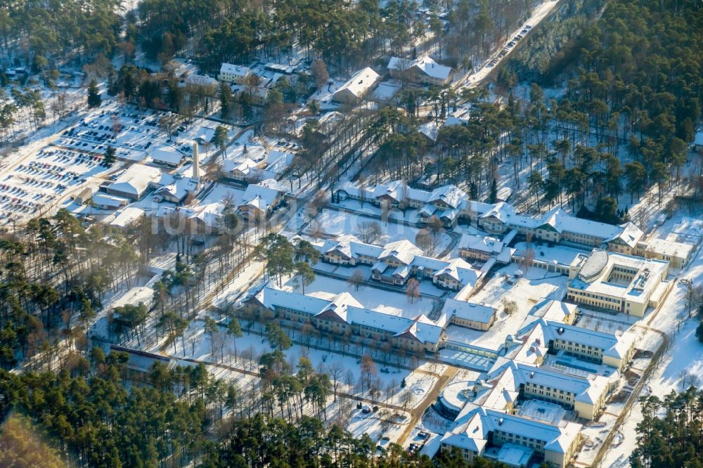 Luftbild Sommerfeld - Winterluftbild Klinikgelände des Krankenhauses Sana Kliniken Sommerfeld im Bundesland Brandenburg, Deutschland