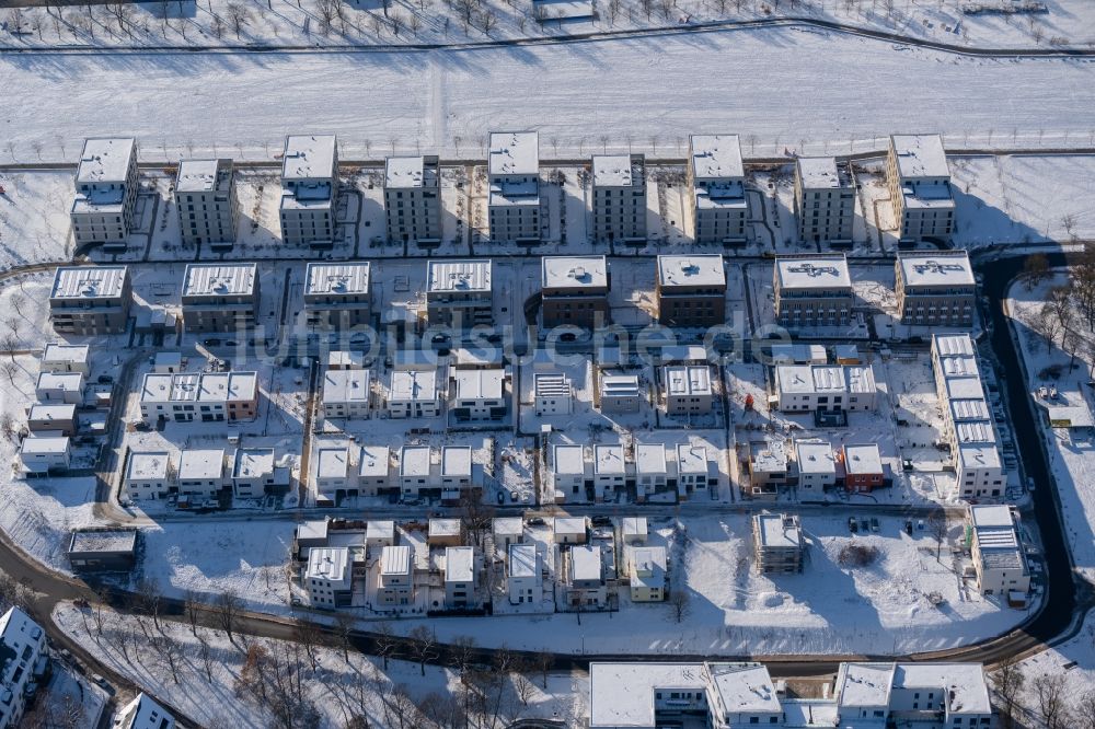 Luftaufnahme Würzburg - Winterluftbild Mehrfamilienhaussiedlung im Ortsteil Frauenland in Würzburg im Bundesland Bayern, Deutschland