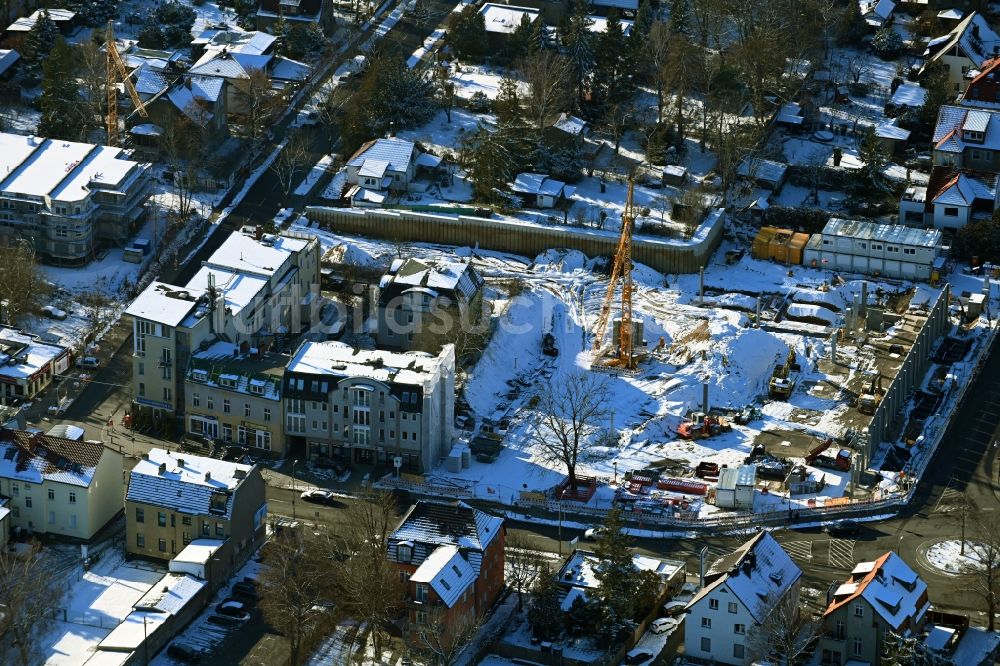 Luftaufnahme Berlin - Winterluftbild Neubau des Gebäudekomplexes des LIDL- Einkaufszentrum im Ortsteil Mahlsdorf in Berlin, Deutschland