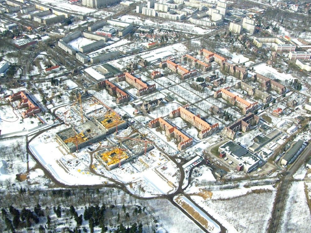 Luftbild Berlin - Winterluftbild Neubau Klinikgelände des Krankenhauses Helios Klinikum Berlin-Buch im Ortsteil Buch in Berlin, Deutschland