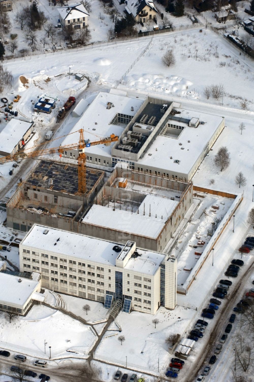 Berlin aus der Vogelperspektive: Winterluftbild Neubau Rechenzentrum der DB Systel GmbH im Ortsteil Mahlsdorf in Berlin, Deutschland